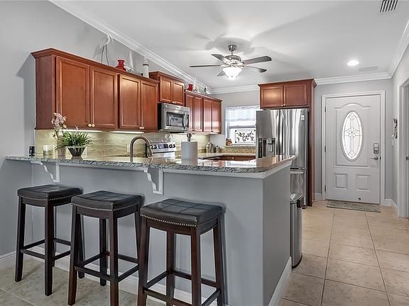 5th image of 2217 Hawks Cove Cir