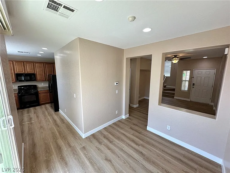 8146 Lake Chippewa St — Photo 14