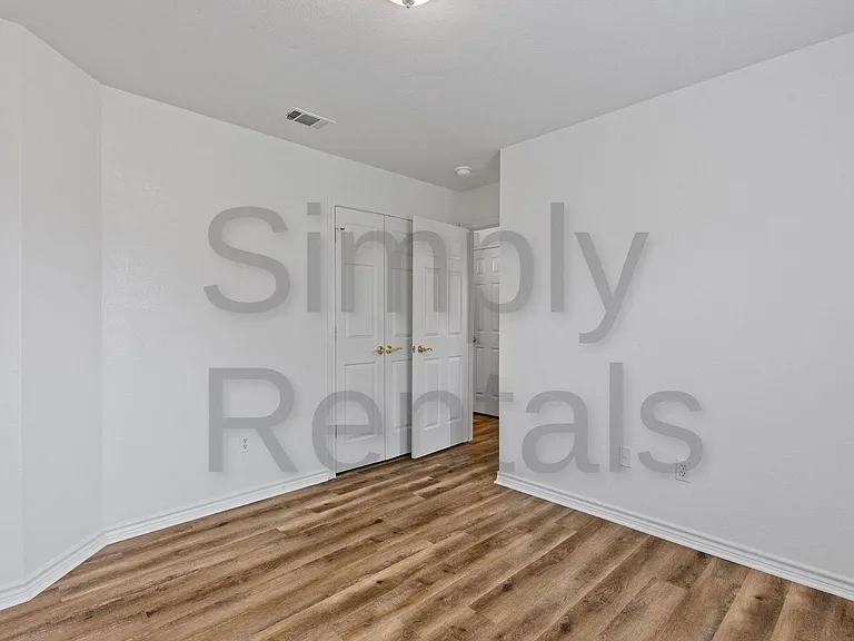 1412 Hemphill St — Photo 16