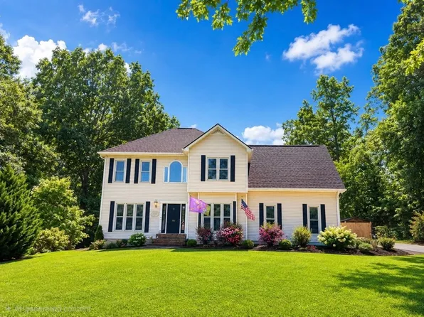 703 Oakhill Ave, Sheffield, AL 35660