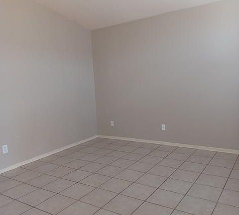 5th image of 11228 Loma Del Sol Dr