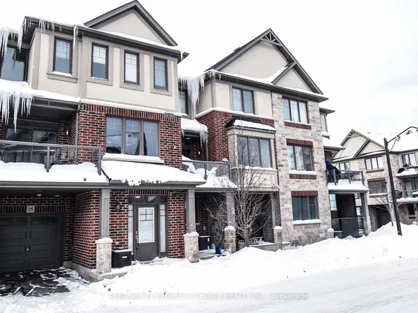 15 Hoffman Ln, Hamilton, ON L9G 0G7