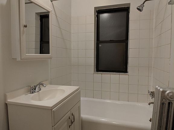 5th image of 4648 N Paulina St #206