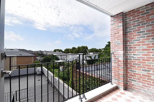 Rented by Corcoran | media 17