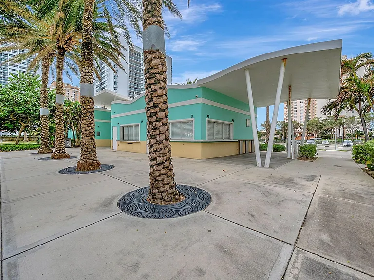 1913 S Ocean Dr #207 — Photo 40