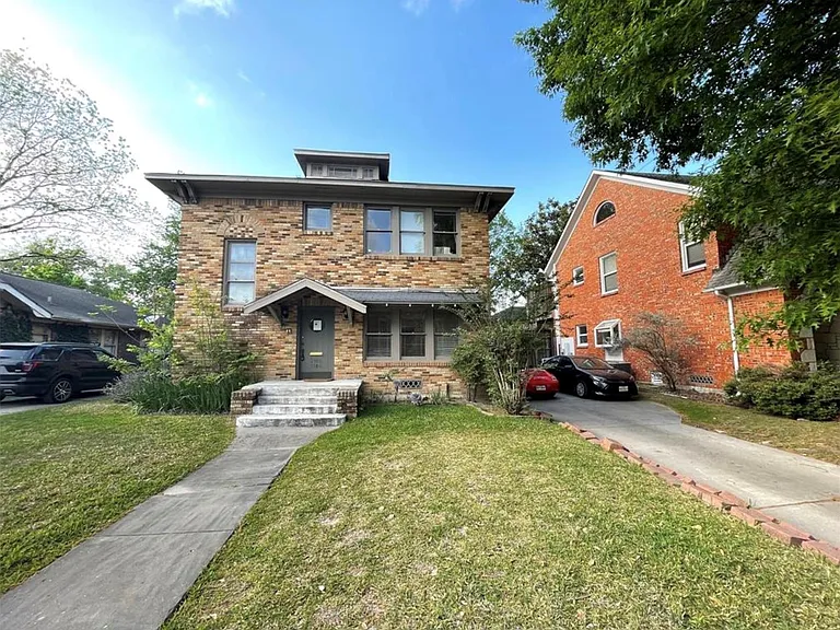 1706 Hawthorne St — Photo 1