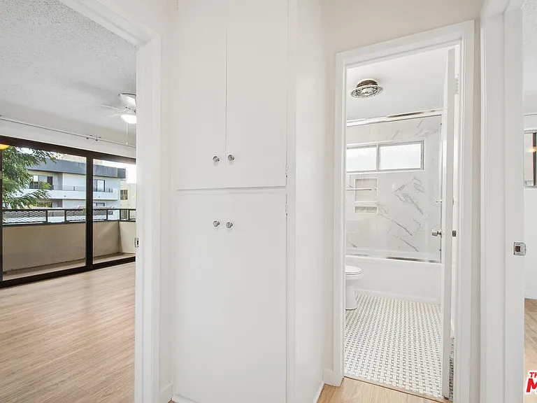 7540 Hampton Ave #202 — Photo 11