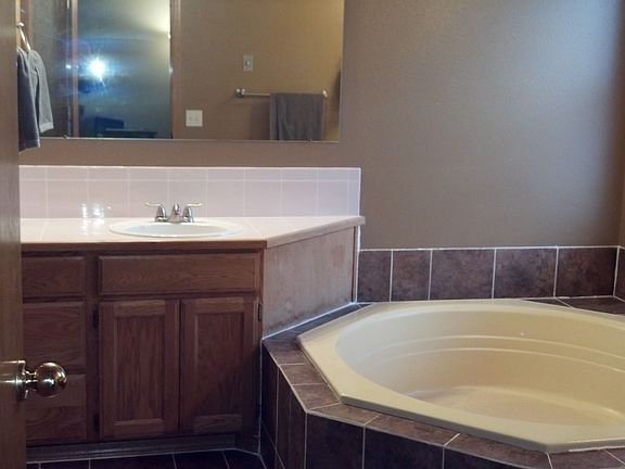 5pc Master Bath with his & hers vanities