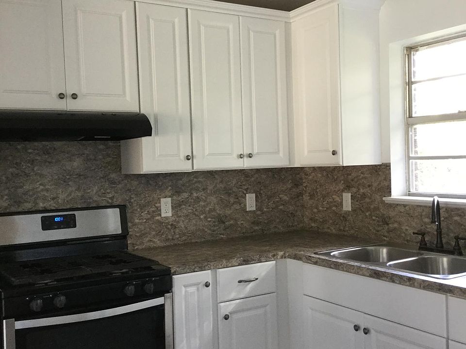 2nd image of 4130 N Main St