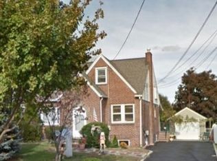 1710 Summit Ter, Linden, NJ 07036