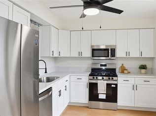 11 Overbrooke Pl, Hampton, VA 23669