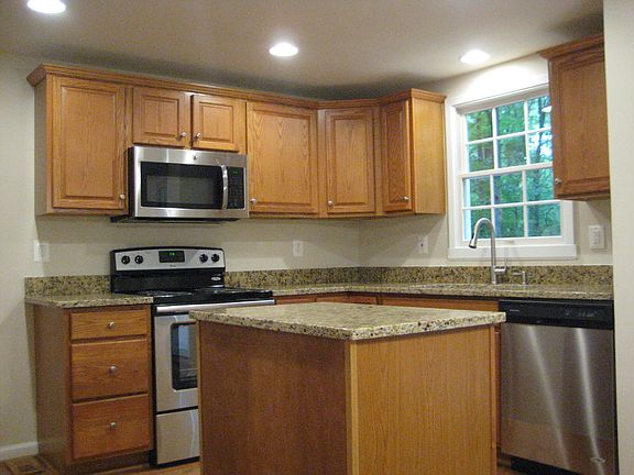New granite & appliances