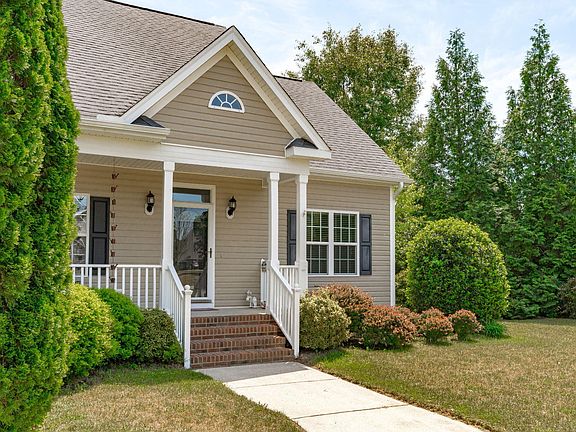 3rd image of 1500 Struble Cir