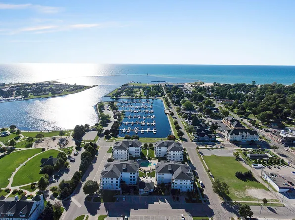 207 S William St Unit 42, Ludington, MI 49431