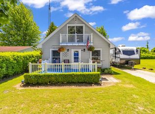 7462 Woodbine Rd, Lexington, MI 48450