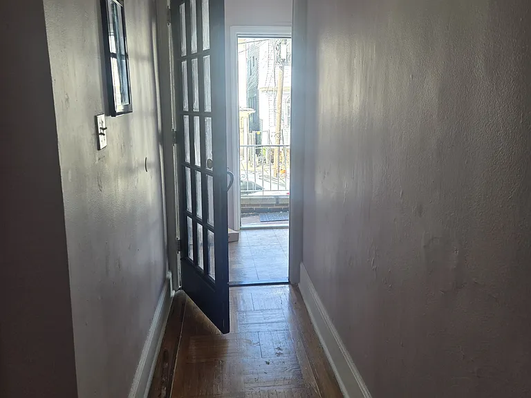 111 Hague St — Photo 7