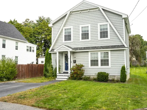 128 West Pleasant Street, Westbrook, ME 04092