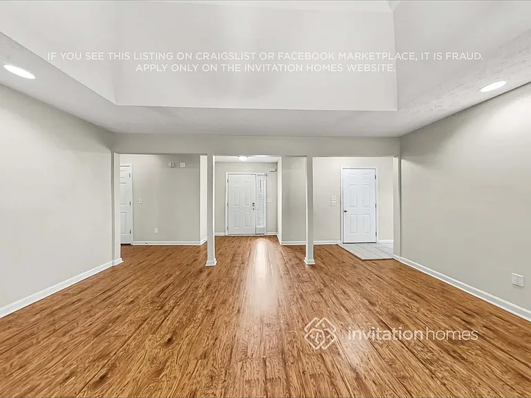 730 Wilkes Dr — Photo 4