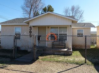 309 W 11th St, Clovis, NM 88101
