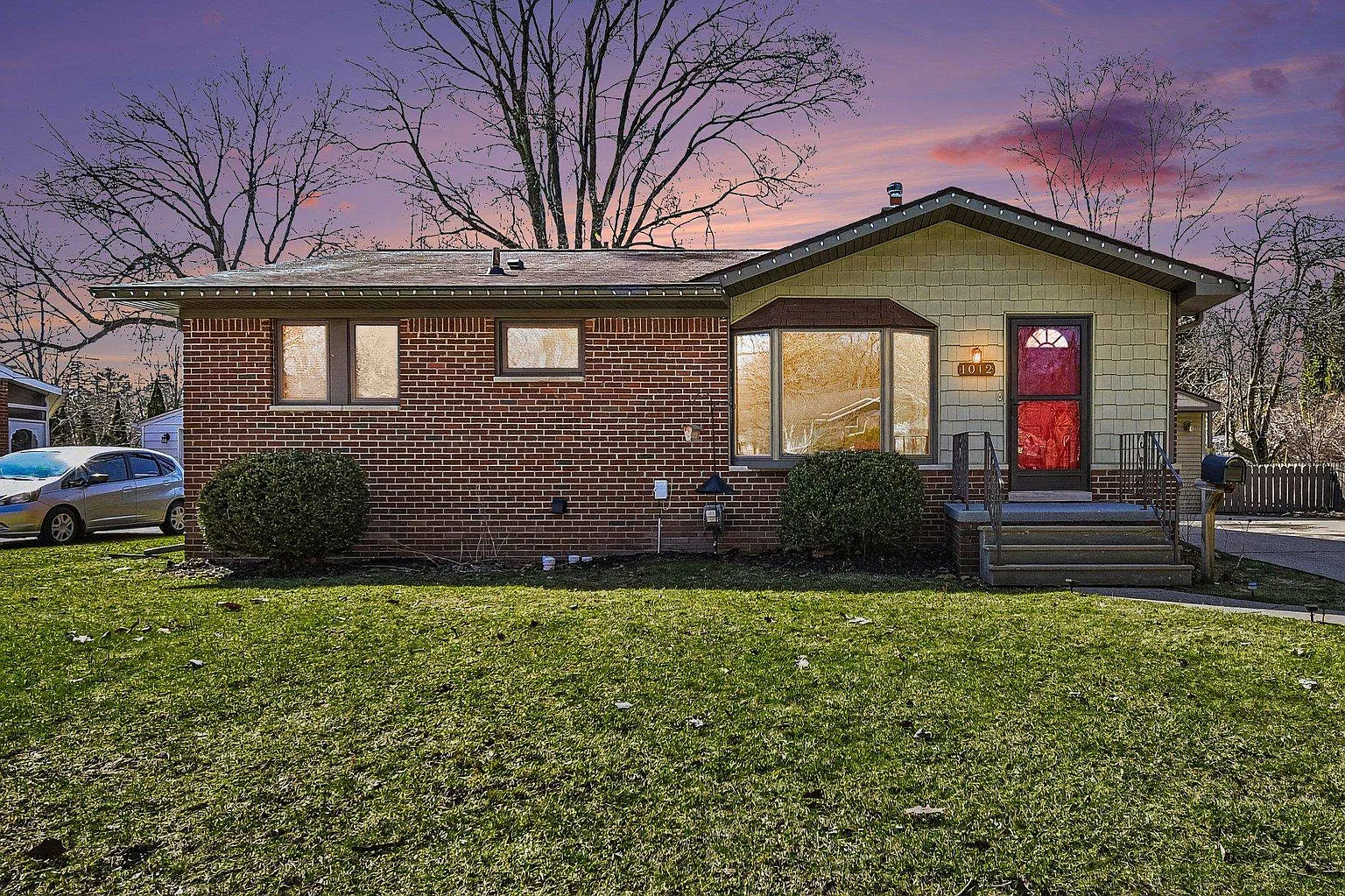 1012 Wallen St photo 1