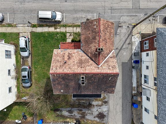 5th image of 125 Jefferson St