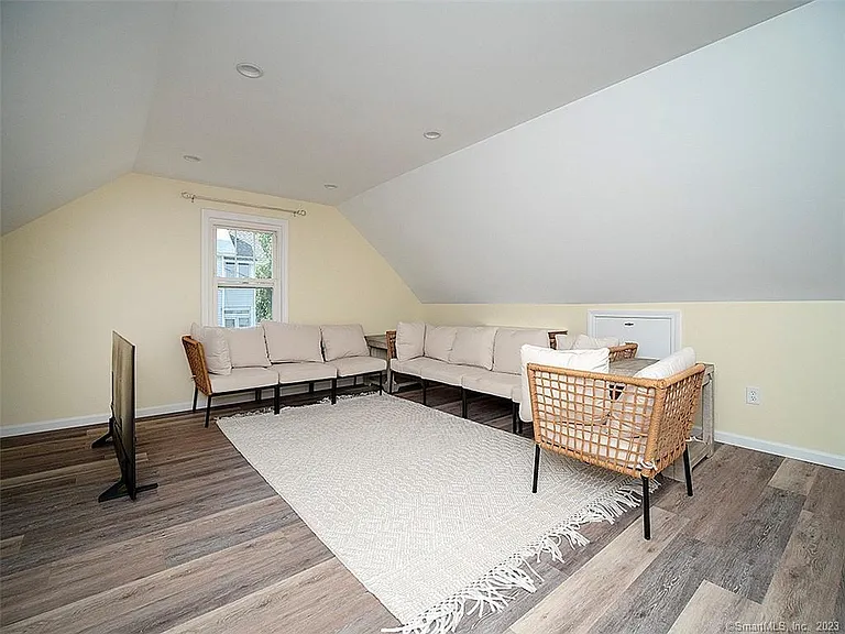 30 Seaview Ave — Photo 31
