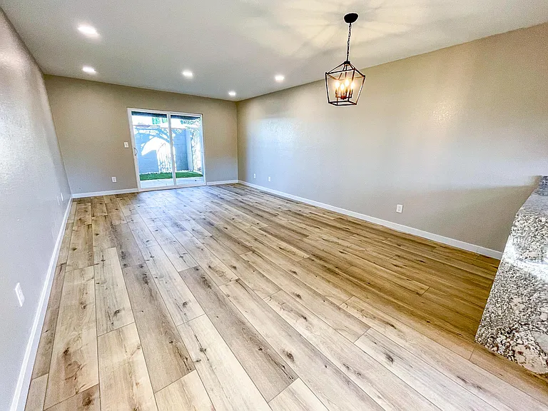 4506 Buena Loma Way #B — Photo 3
