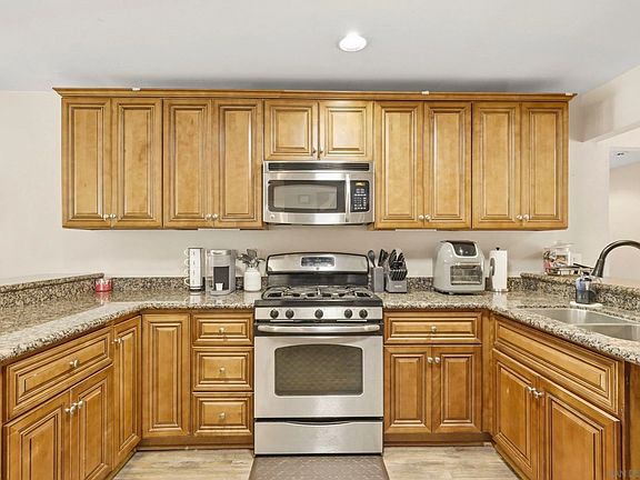 5th image of 3341 Conduit Rd
