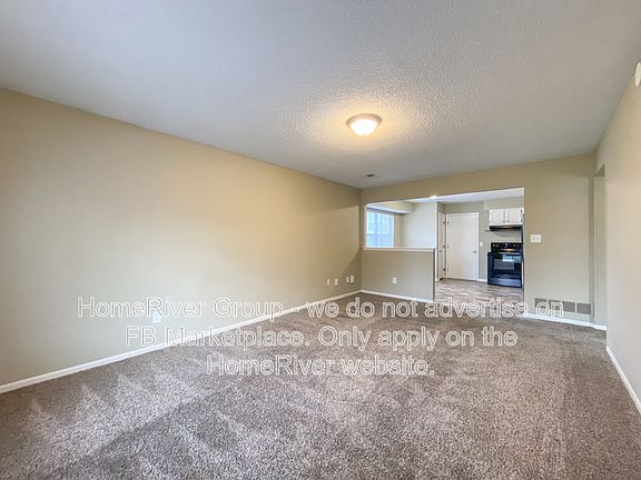 3rd image of 700 NE Ball Dr APT A