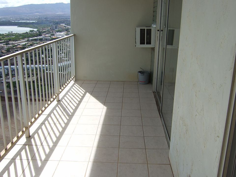 2nd image of 98-99 Uao Pl APT 3206