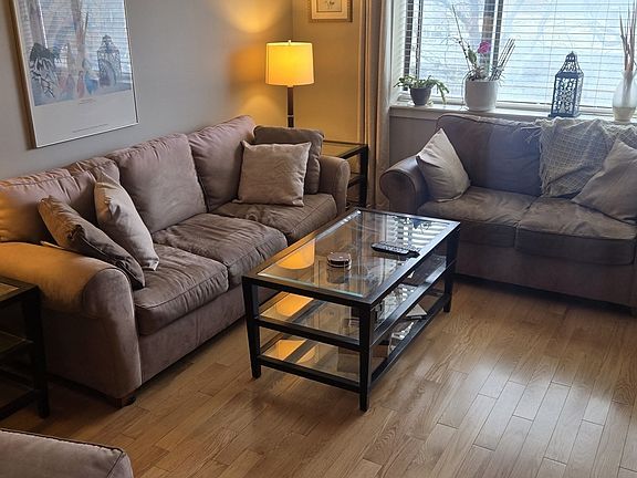 3rd image of 4975 Washington St #310