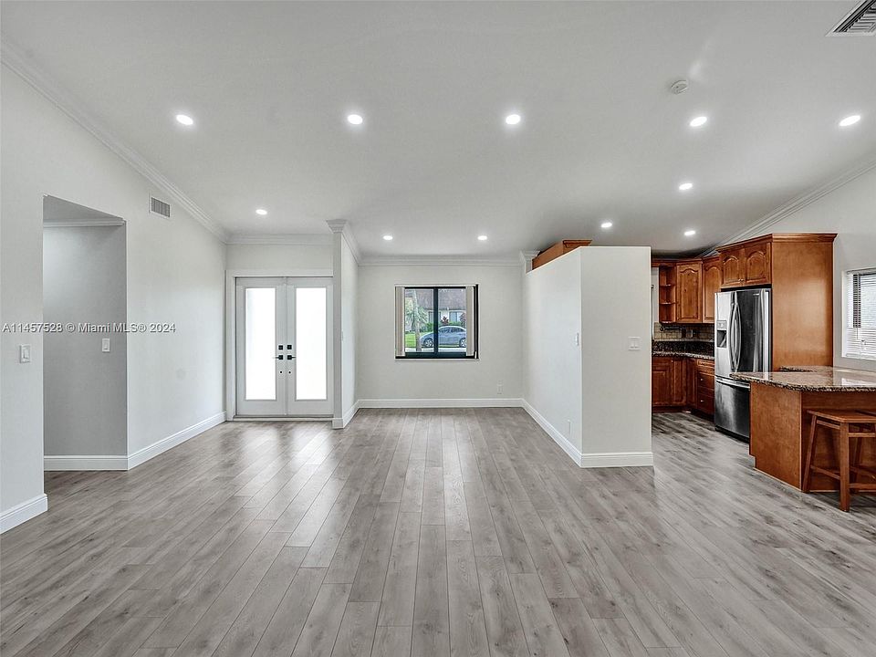 1st image of 8601 NW 46th Ct