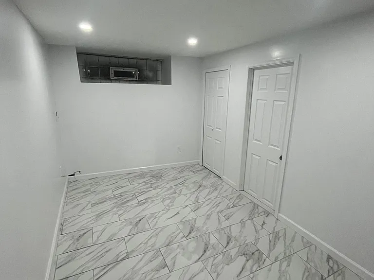 1011 Rosalie St — Photo 3