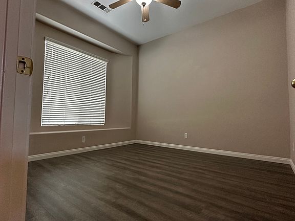 4th image of 6302 Duck Pond Ln