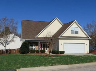 3312 Kingshire Way, Lake Wylie, SC 29710