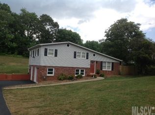 2225 40th Avenue Ct NE, Hickory, NC 28601