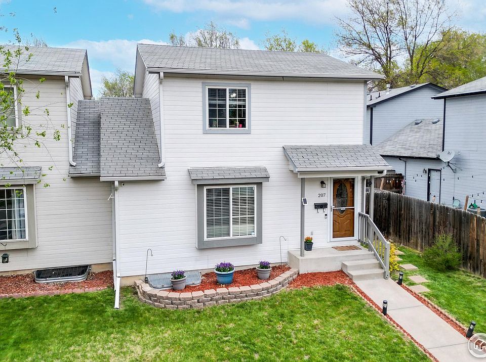 1st image of 207 N Taylor Ave