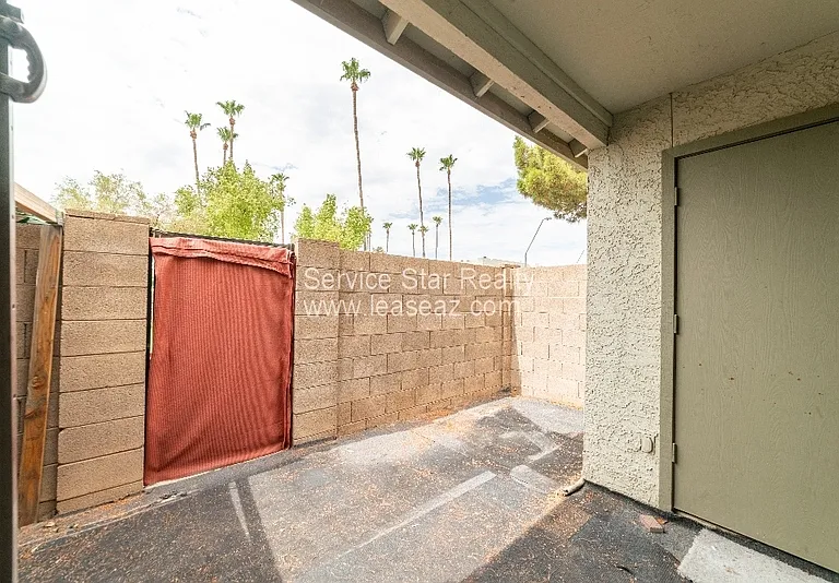 222 W Brown Rd #33 — Photo 16