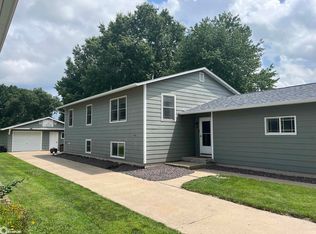 812 Ramsey St, West Burlington, IA