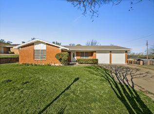 1302 Lynn St, Weatherford, TX 76086