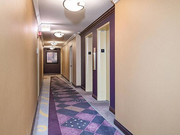 4th image of 6301 N Sheridan Rd APT 11N