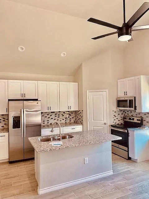 3 bed, 2.0 bath, 1200 sqft, $1,470 — Photo 4