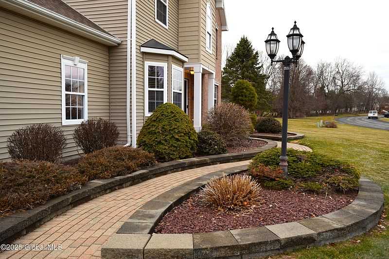 2nd image of 21 Swan Drive