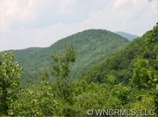 2466 Deep Gap Rd, Flat Rock, NC 28731