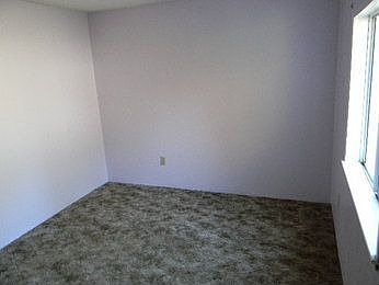 3rd image of 849 Meridian St