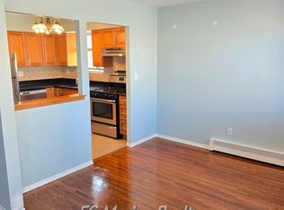 2385 37th St #2, Astoria, NY 11105