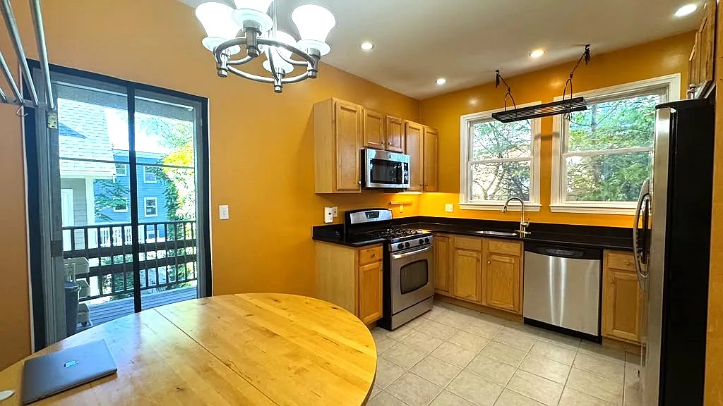 3 bed, $3,800 — Photo 2