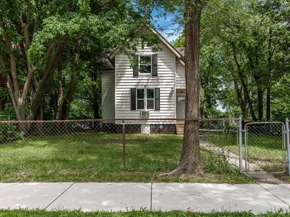 407 N Avon St, Rockford, IL 61101