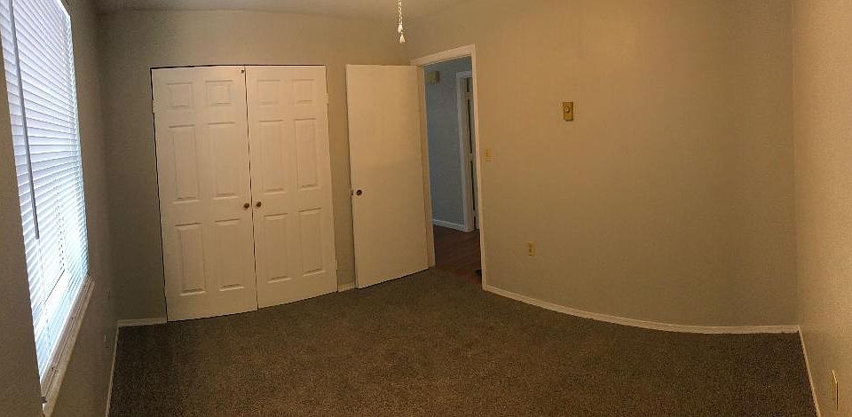 1st image of 1814 Burrows Blvd