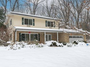 16765 Londonberry Ln, South Bend, IN 46635